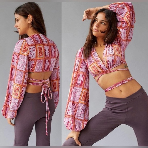 Urban Outfitters UO Florentina Print Wrap Top - Picture 3 of 13